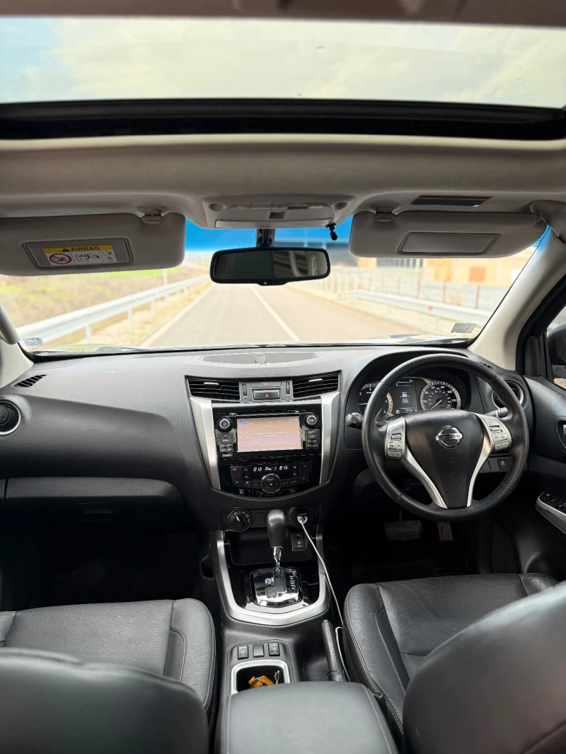 Nissan Navara 2.3 dci, снимка 10 - Автомобили и джипове - 53012495