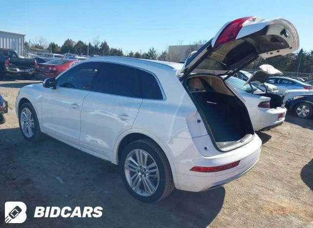 Audi Q5, снимка 3 - Автомобили и джипове - 49567243