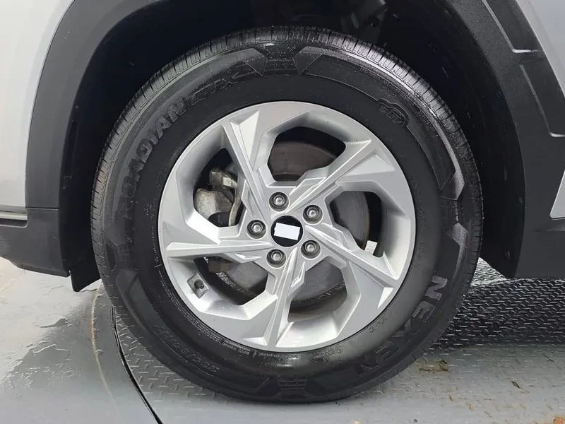 Hyundai Tucson 2.0 4WD MODERN, снимка 5 - Автомобили и джипове - 55802141