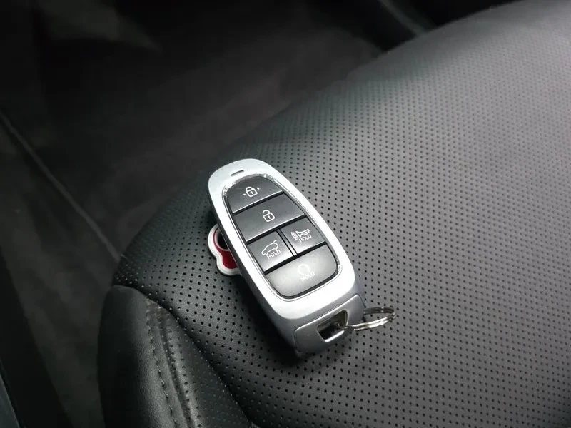 Hyundai Tucson 2.0 4WD MODERN, снимка 17 - Автомобили и джипове - 55802141