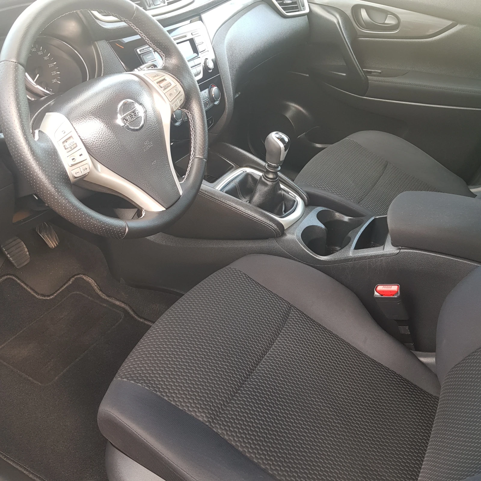 Nissan Qashqai 1.5 DCI - изображение 9