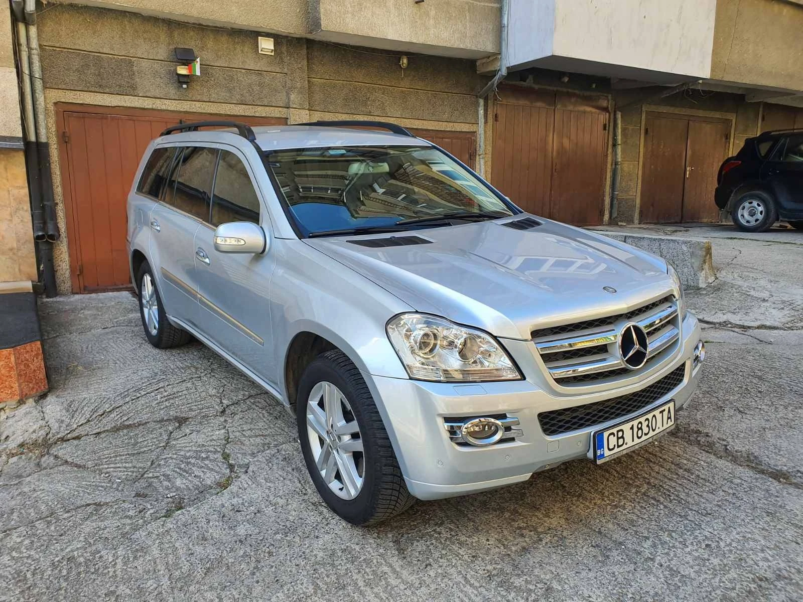 Mercedes-Benz GL 320 - изображение 3