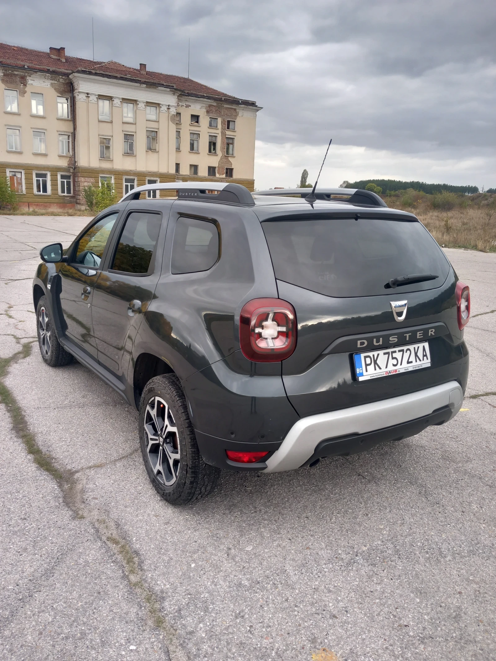 Dacia Duster 1.6 SCE 4x4 PRESTIGE - изображение 6