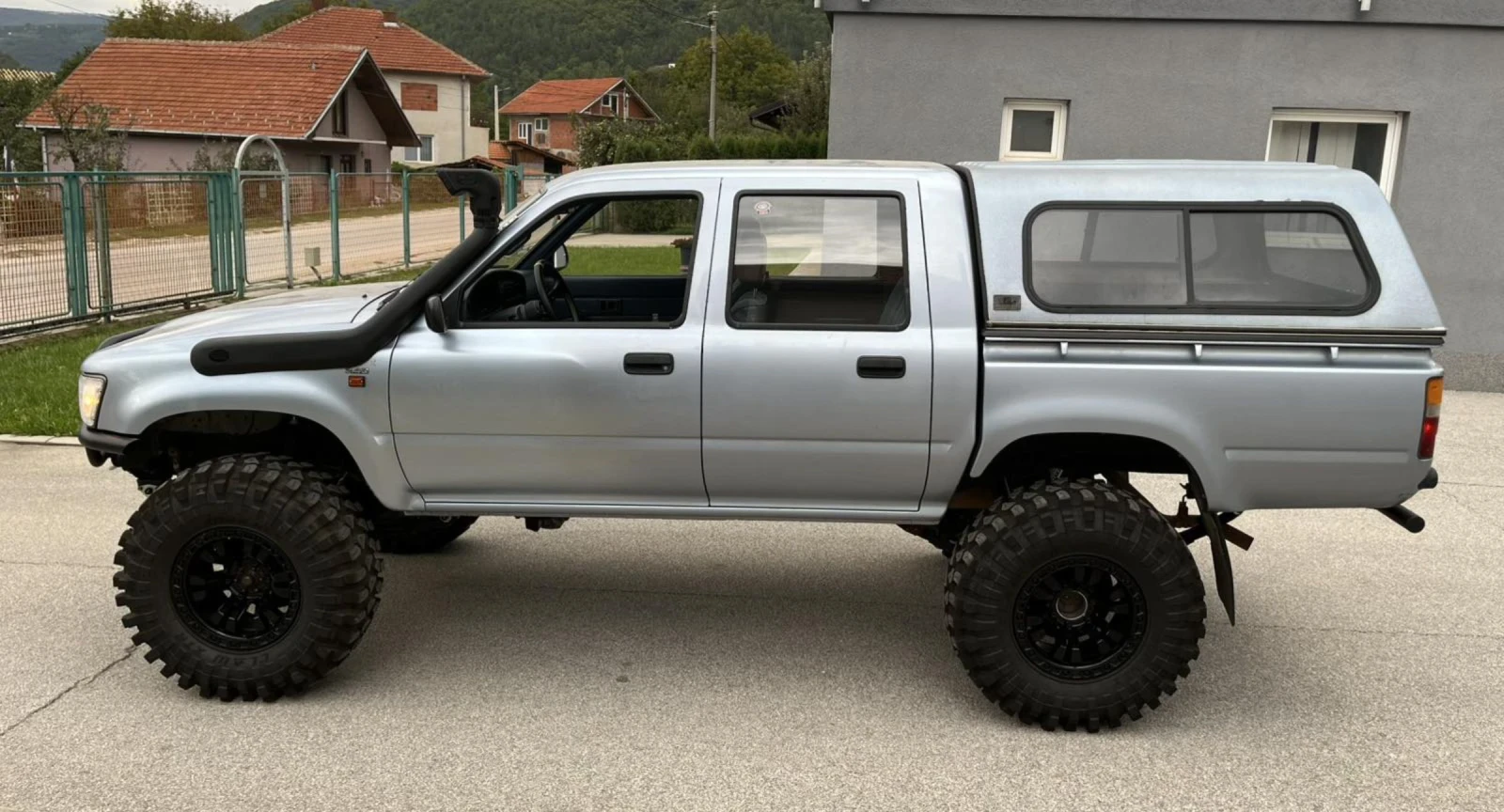 Toyota Hilux  - изображение 2