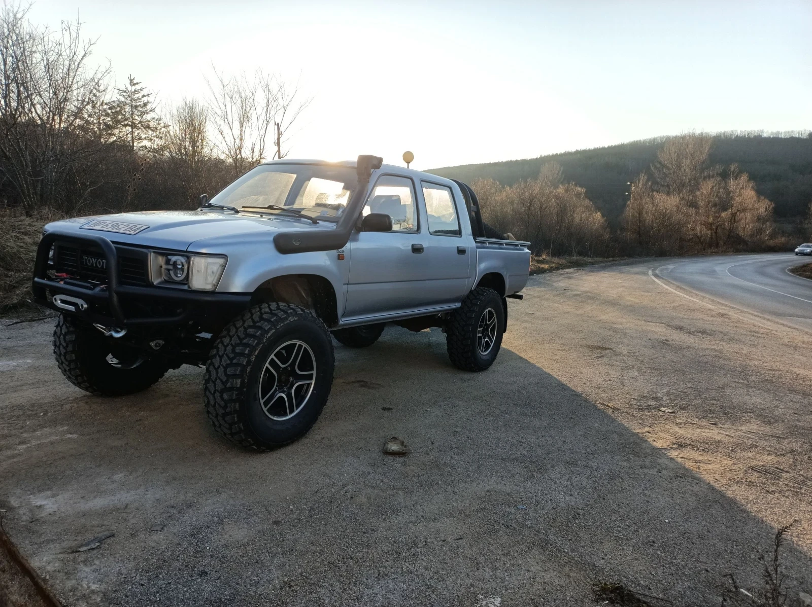 Toyota Hilux  - изображение 7