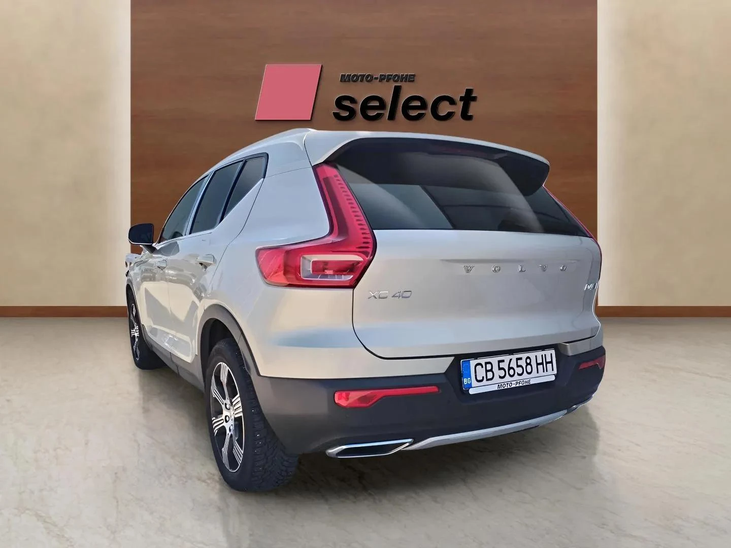 Volvo XC40 2.0 D4 - изображение 10