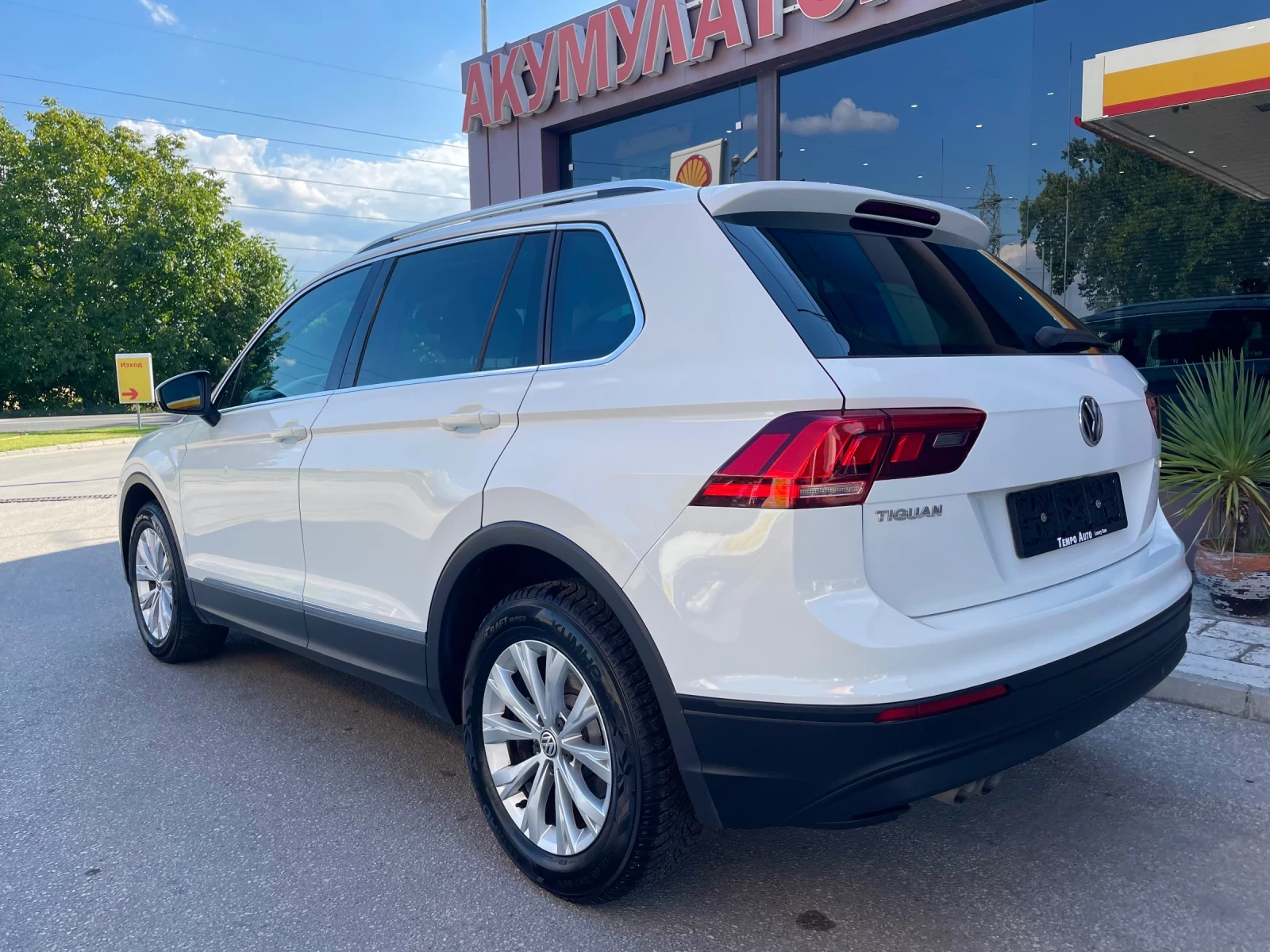 VW Tiguan 2.0TDI-FACE-4Х4-АВТОМАТИК - изображение 4