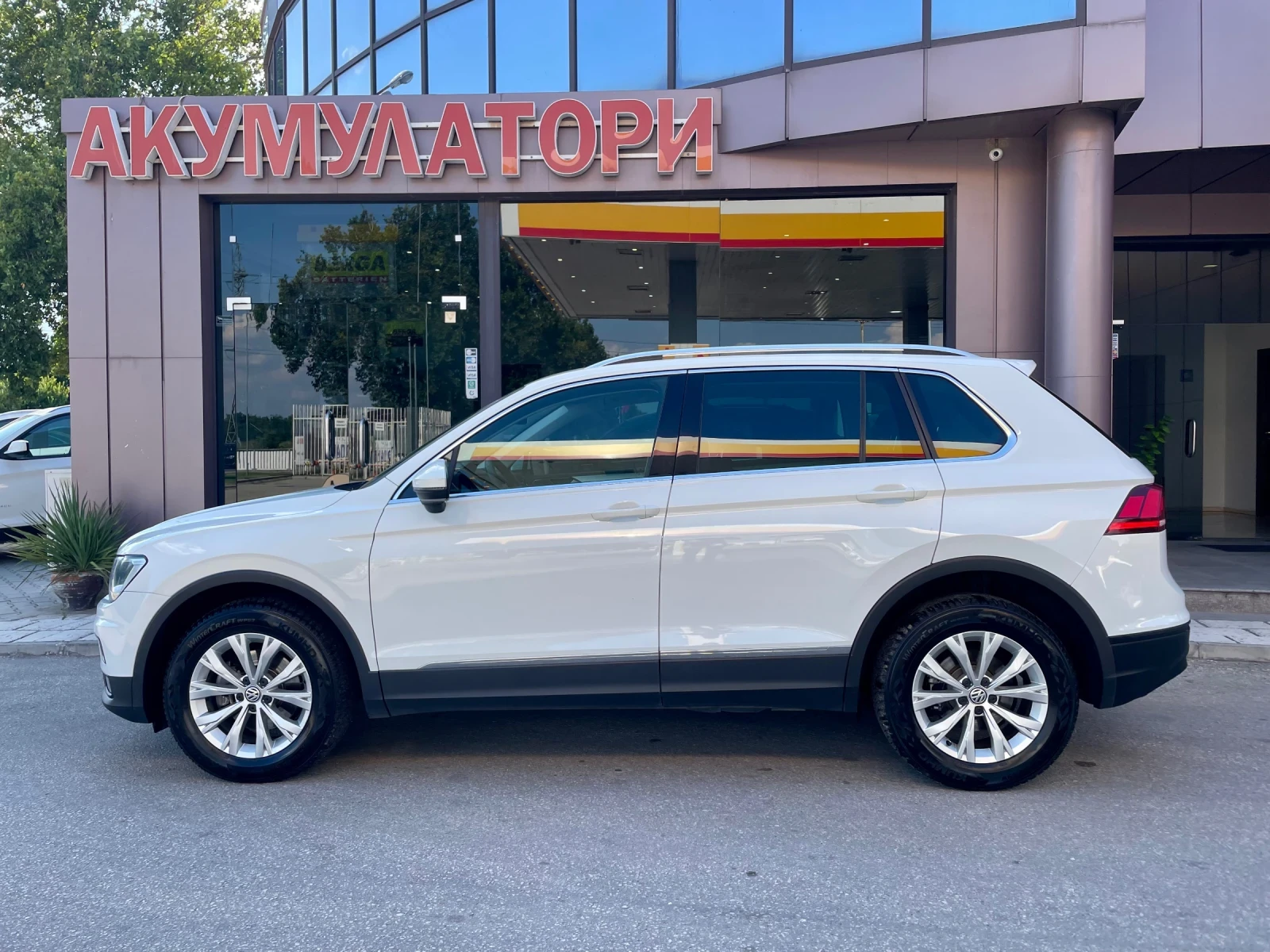 VW Tiguan 2.0TDI-FACE-4Х4-АВТОМАТИК - изображение 3
