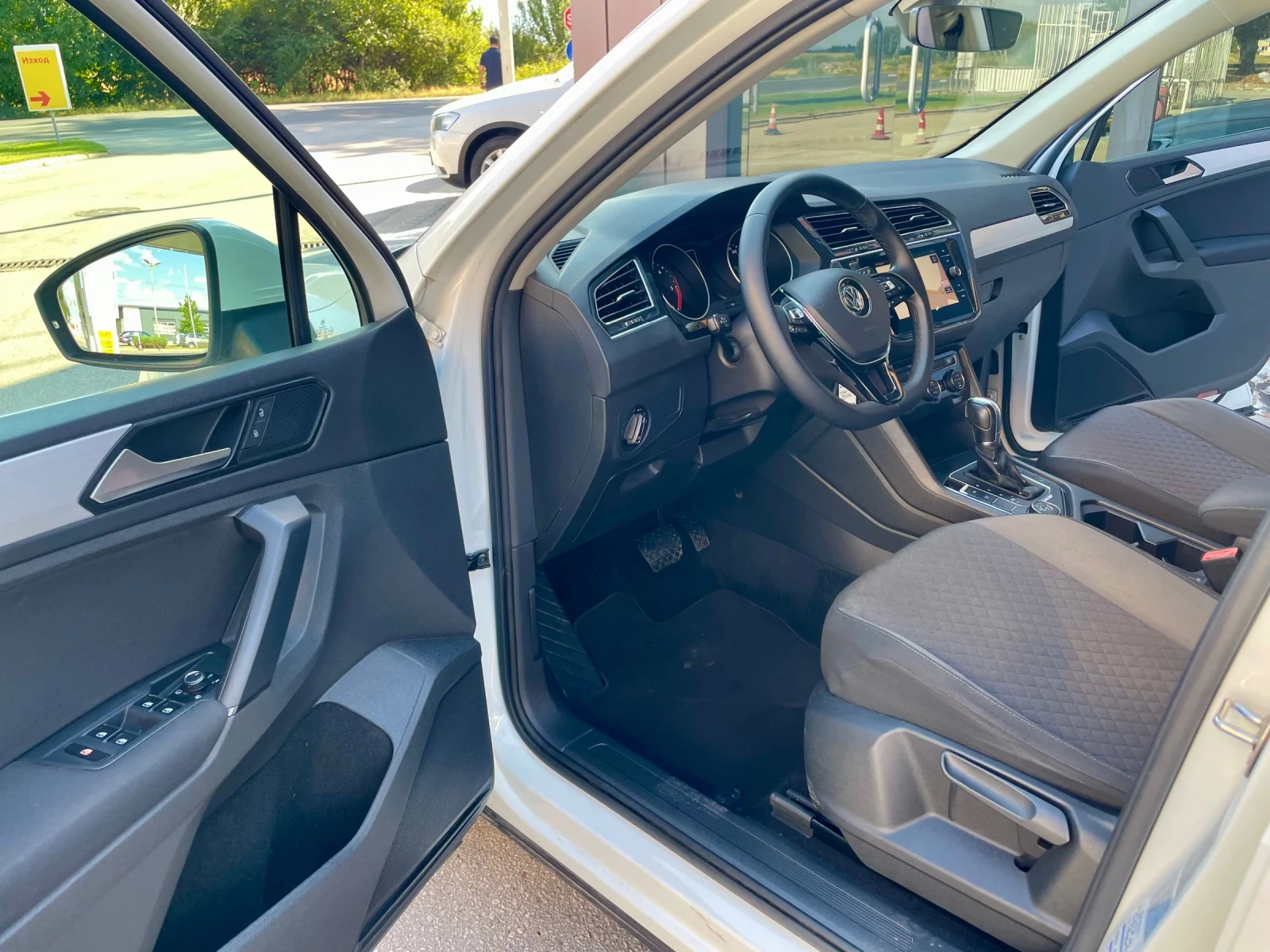 VW Tiguan 2.0TDI-FACE-4Х4-АВТОМАТИК - изображение 9