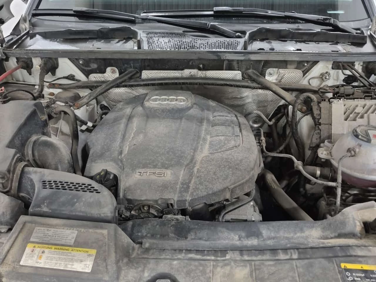 Audi Q5 * PROGRESSIV* ДВА КЛЮЧА* ПАНОРАМА* ПОДГРЕВИ* , снимка 16 - Автомобили и джипове - 53953746