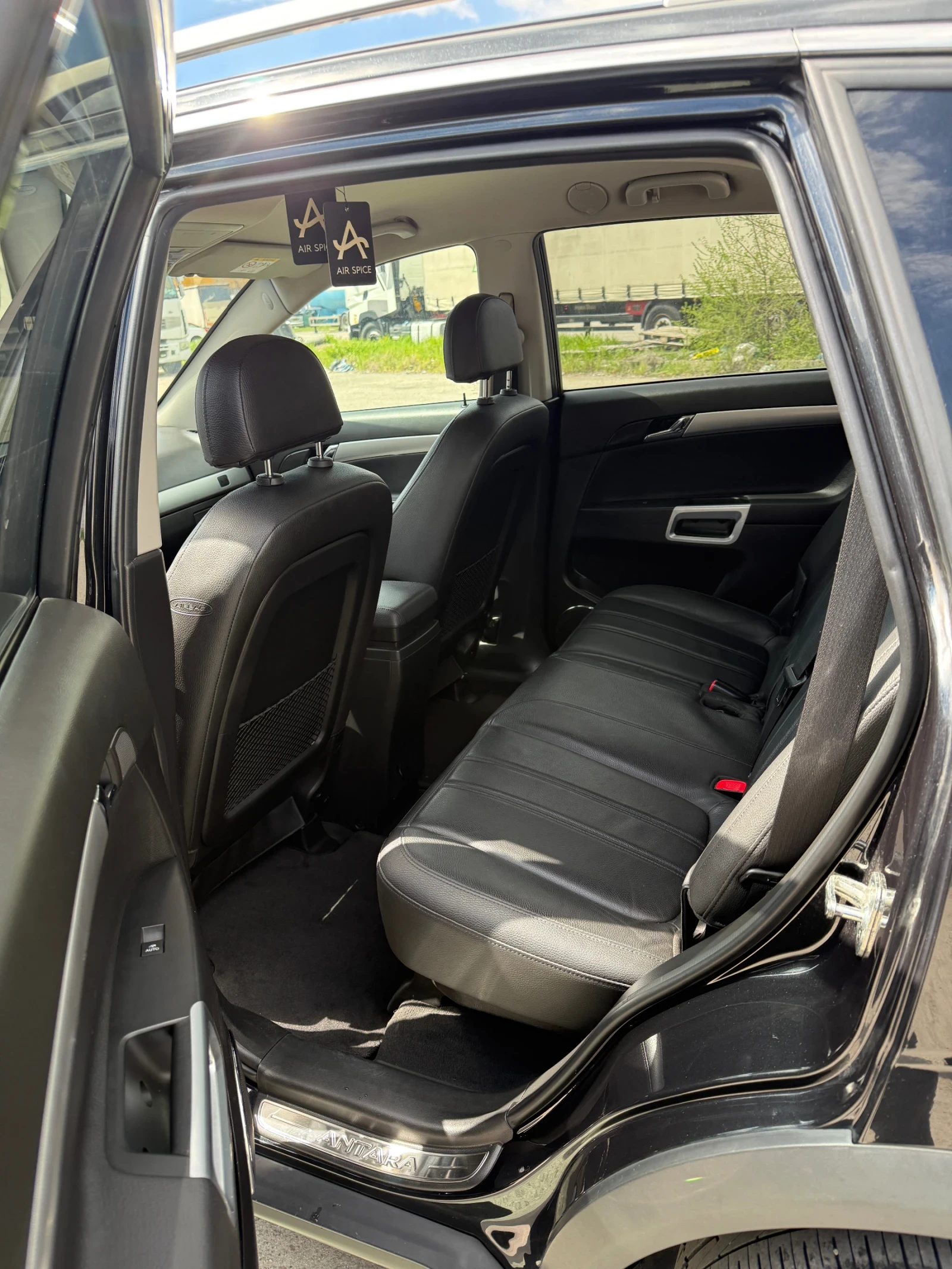 Opel Antara 4x4 , снимка 14 - Автомобили и джипове - 54181910