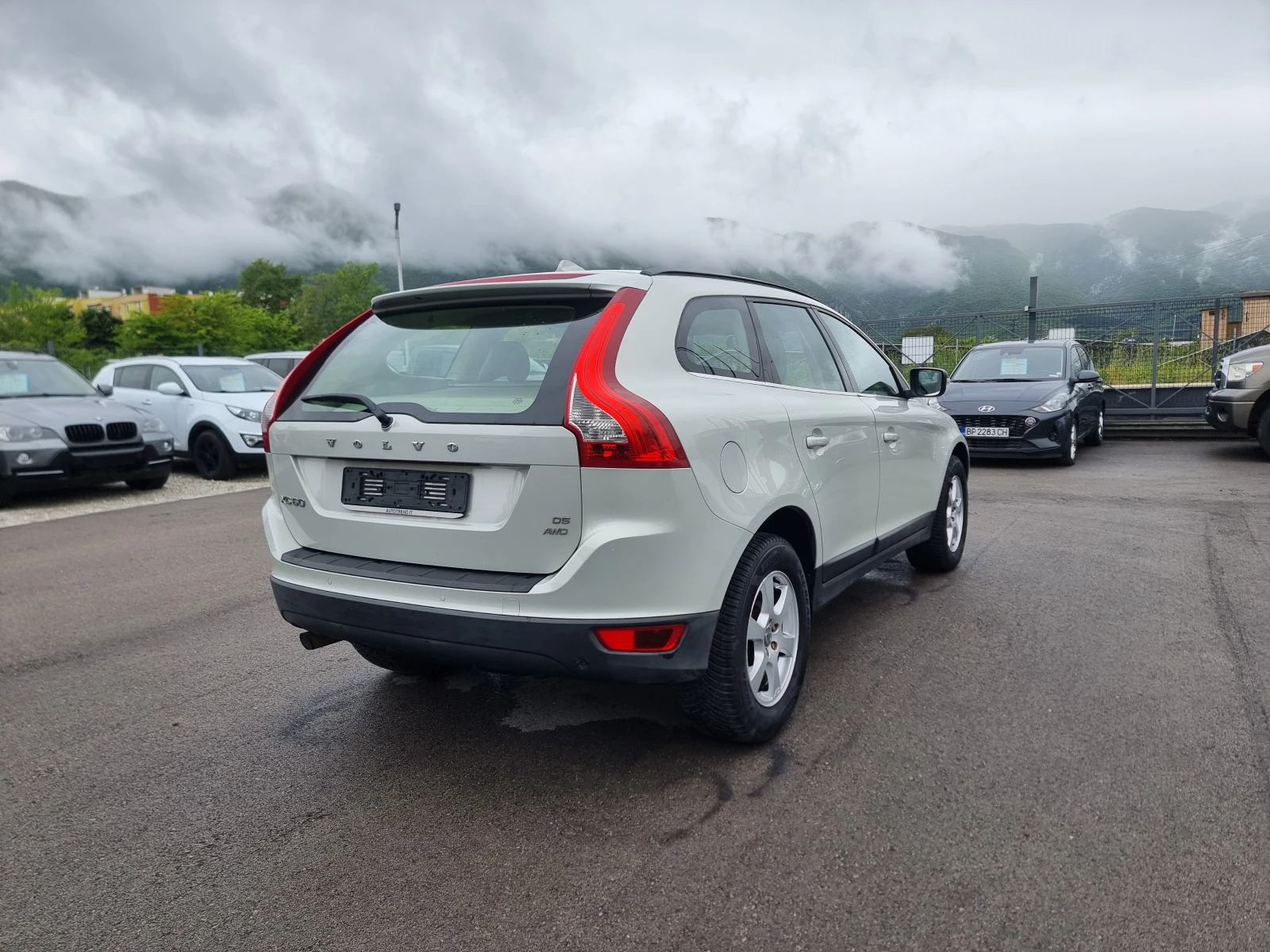 Volvo XC60 2.4 D5, снимка 6 - Автомобили и джипове - 54589181