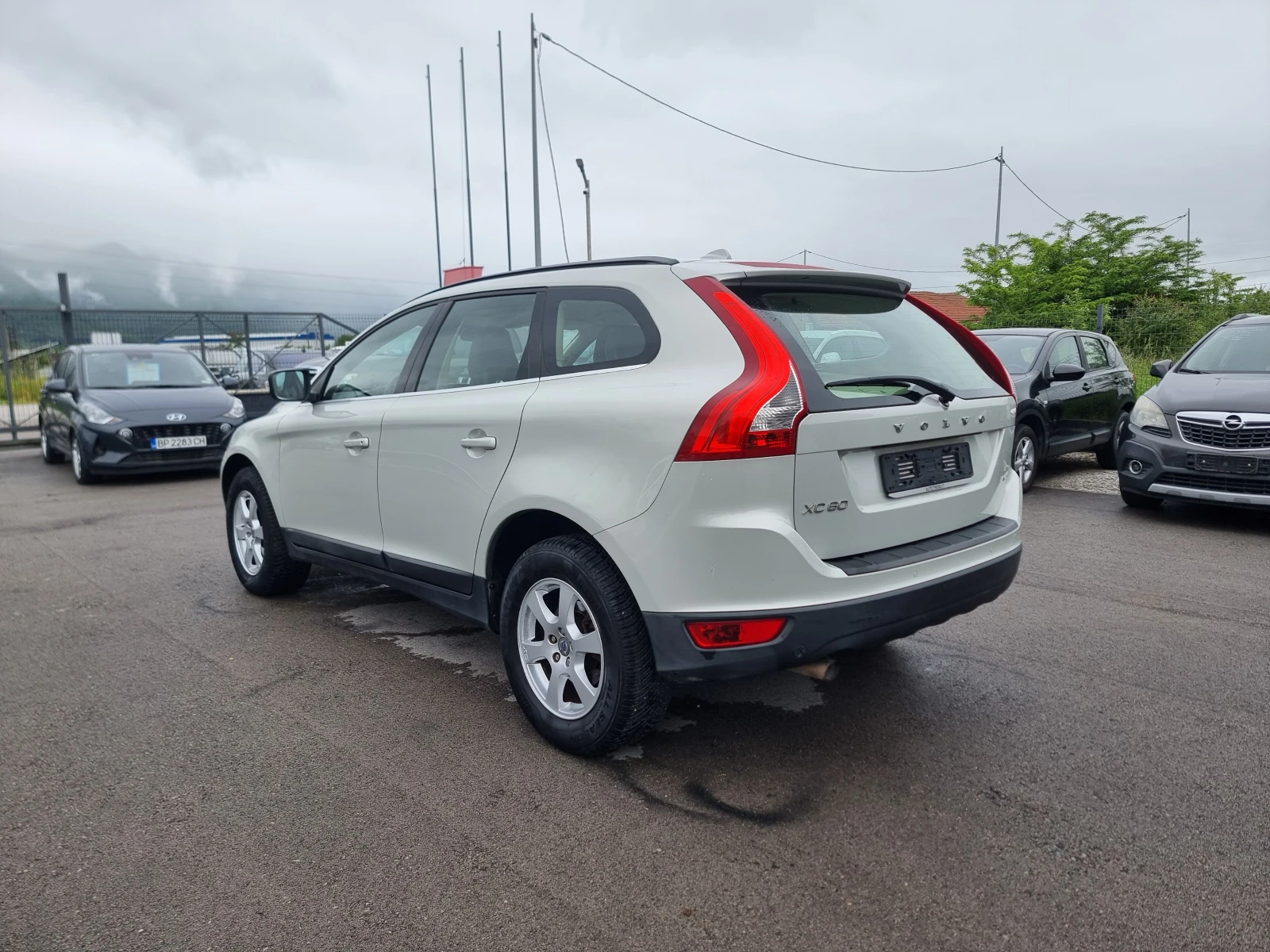 Volvo XC60 2.4 D5, снимка 4 - Автомобили и джипове - 54589181