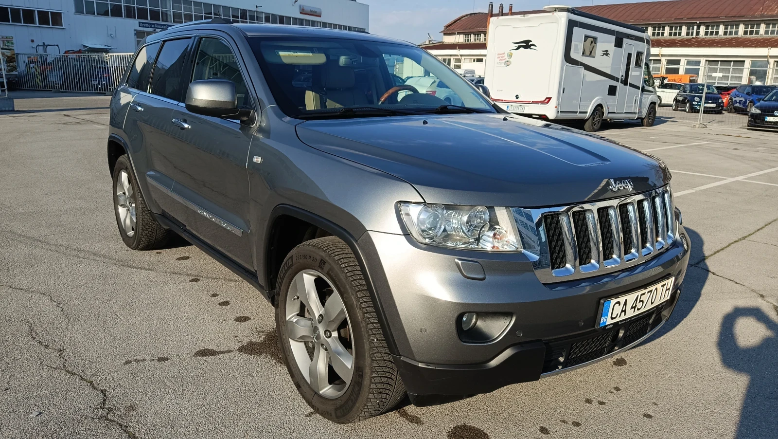 Jeep Grand cherokee От България OVERLAND 4X4 3.0 CRD 241 HP, снимка 3 - Автомобили и джипове - 54601711