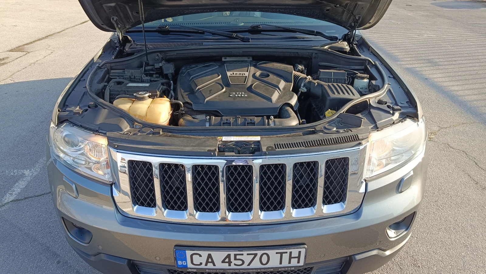 Jeep Grand cherokee От България OVERLAND 4X4 3.0 CRD 241 HP, снимка 16 - Автомобили и джипове - 54601711