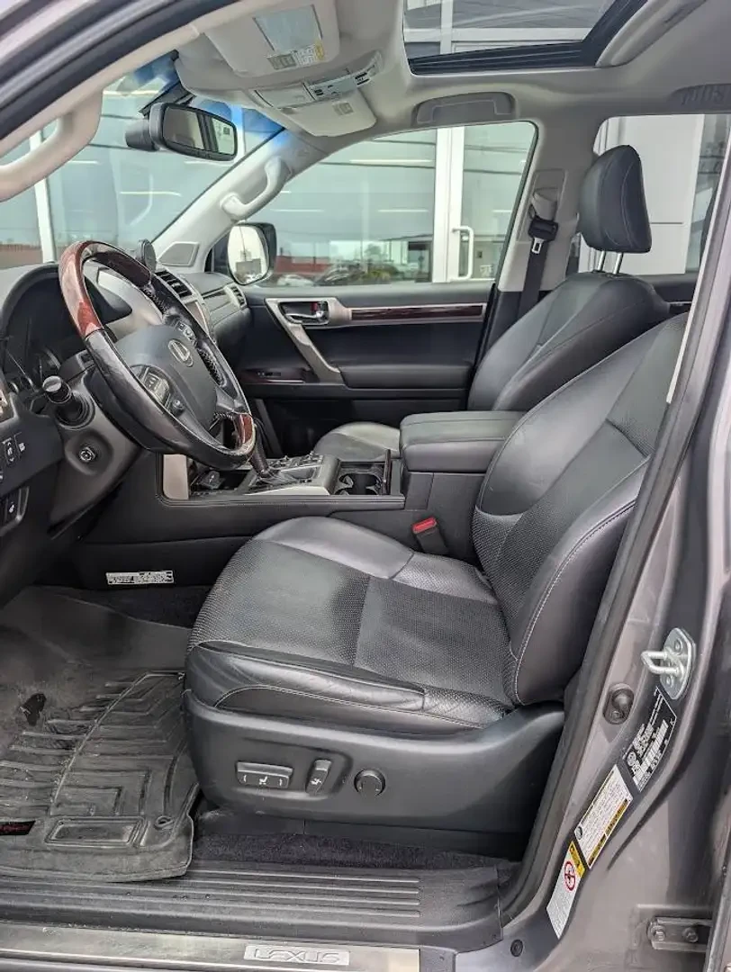 Lexus GX 460 БЕЗ* УДАРИ* ПОДГРЕВ* ОБДУХВАНЕ* КАМЕРА* , снимка 11 - Автомобили и джипове - 54957321