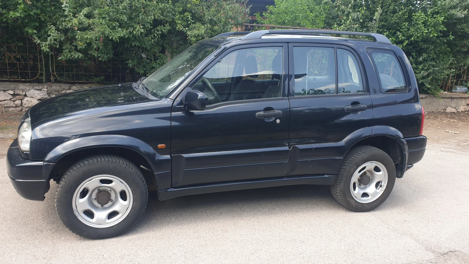 Suzuki Grand vitara 2.0i, снимка 2 - Автомобили и джипове - 55134106