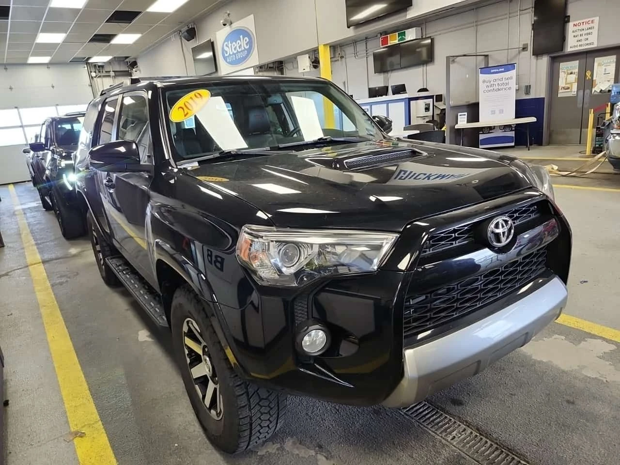 Toyota 4runner * TRD* АВТОКРЕДИТ БЕЗ ПЪРВОНАЧАЛНА ВНОСКА* , снимка 2 - Автомобили и джипове - 55260664