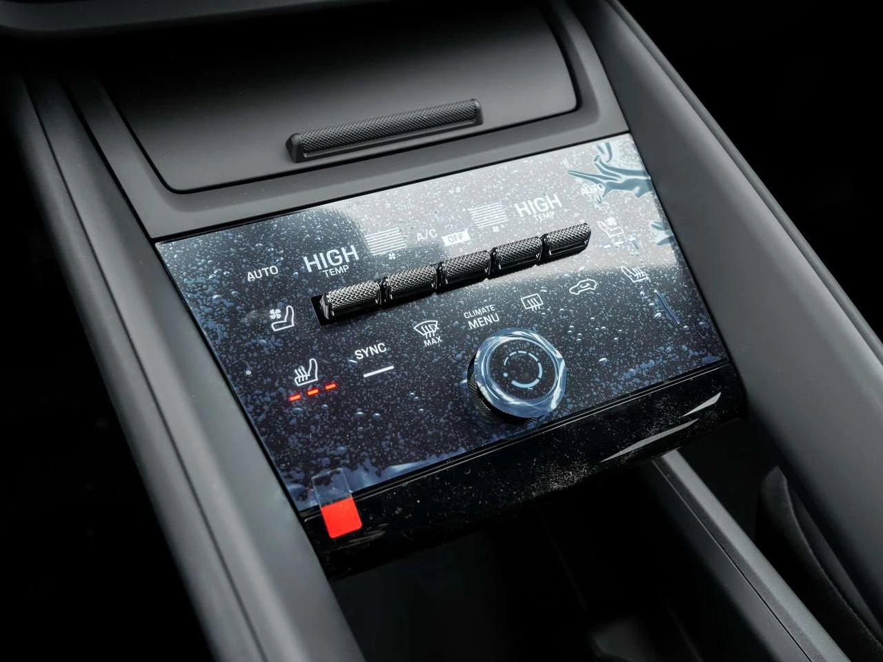 Porsche Macan Electric, снимка 13 - Автомобили и джипове - 56701007