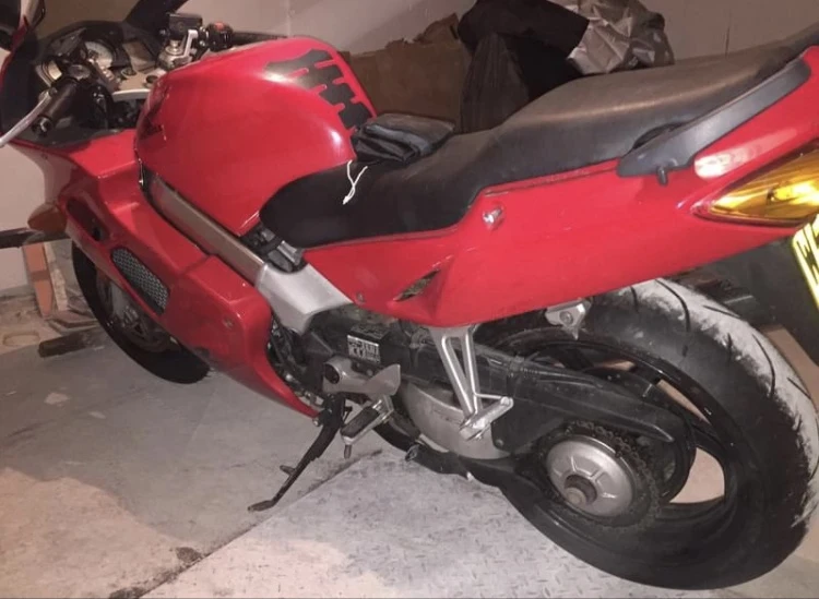 Honda Vfr VFR800F - изображение 9