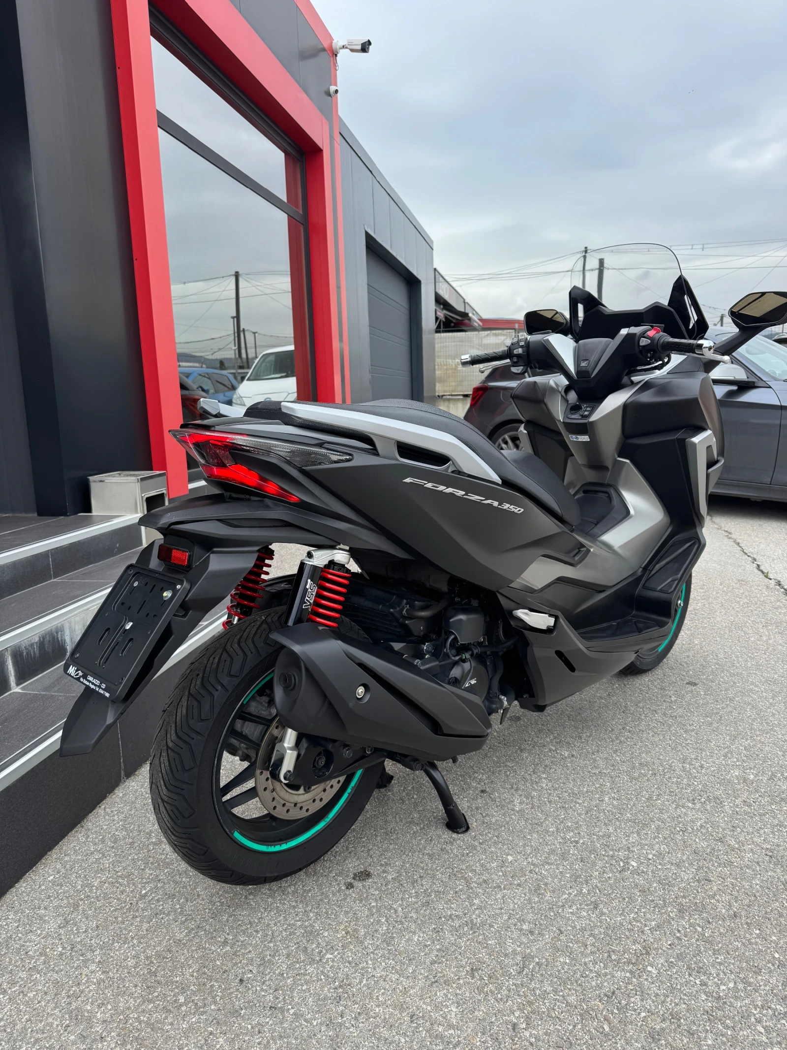 Honda Forza 350-ABS-TCS-LED-KEYLESS-ЕЛ.СЛЮДА, снимка 3 - Мотоциклети и мототехника - 54219312