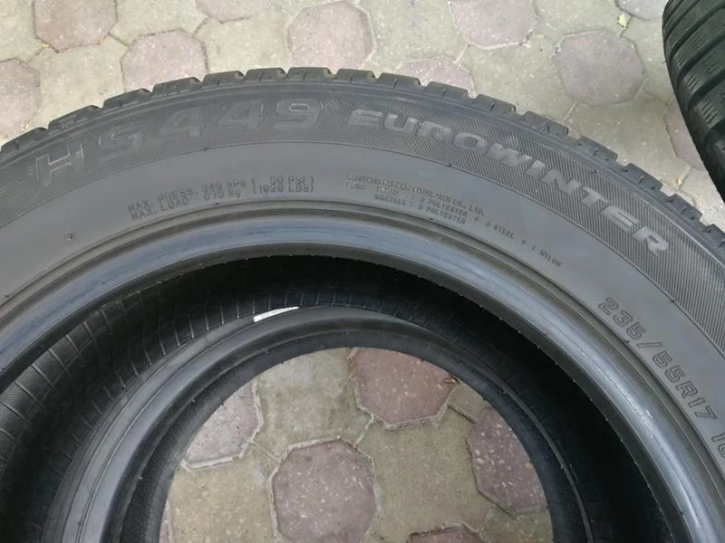 Гуми Зимни 235/55R17, снимка 11 - Гуми и джанти - 45863962