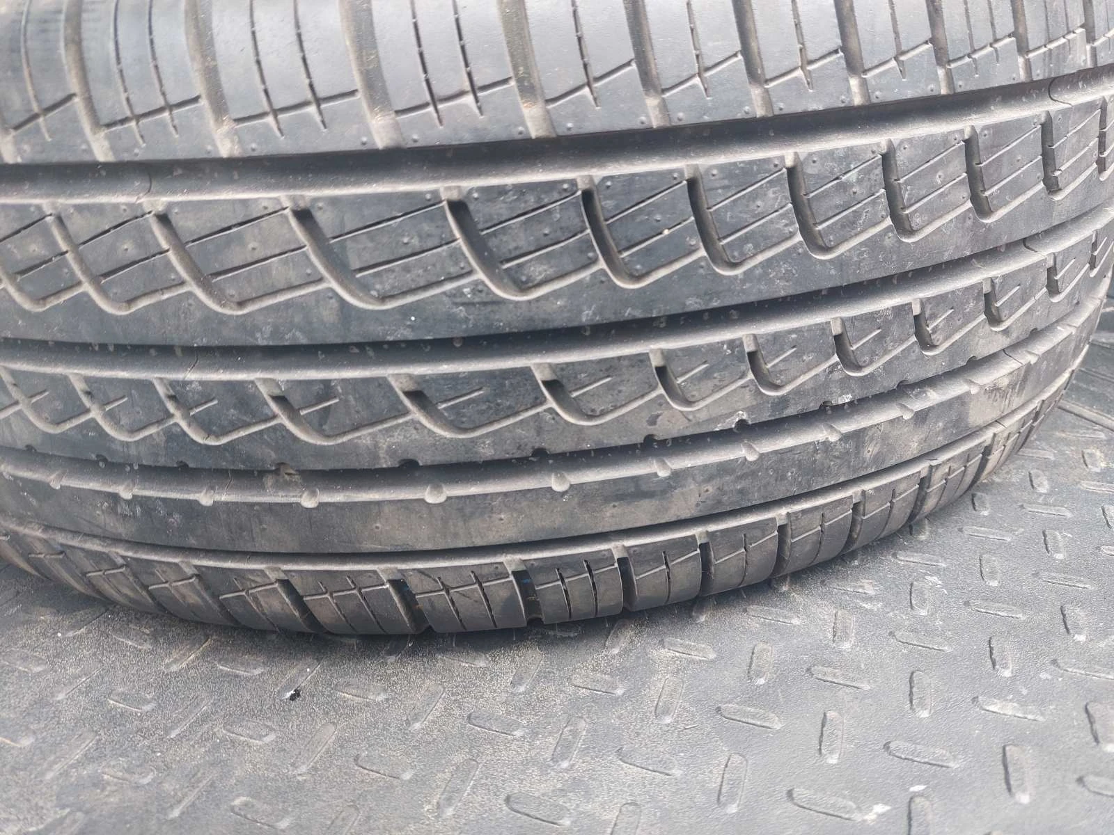 Гуми с джанти Pirelli 215/55R17, снимка 3 - Гуми и джанти - 56255236