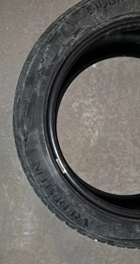 Гуми Зимни 225/50R18, снимка 3 - Гуми и джанти - 48738707