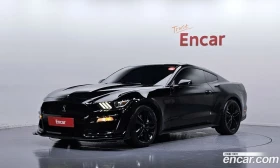 Ford Mustang Coupe