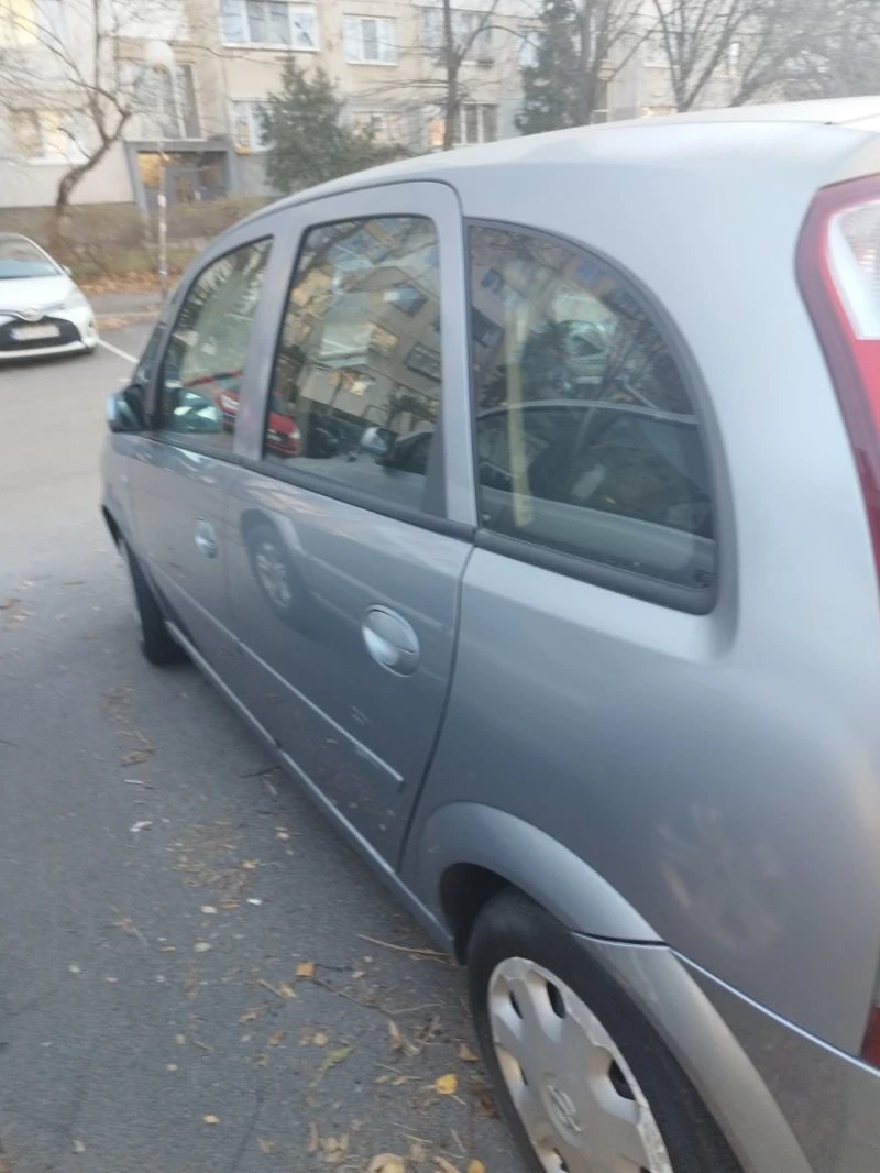 Opel Meriva, снимка 3 - Автомобили и джипове - 48419517