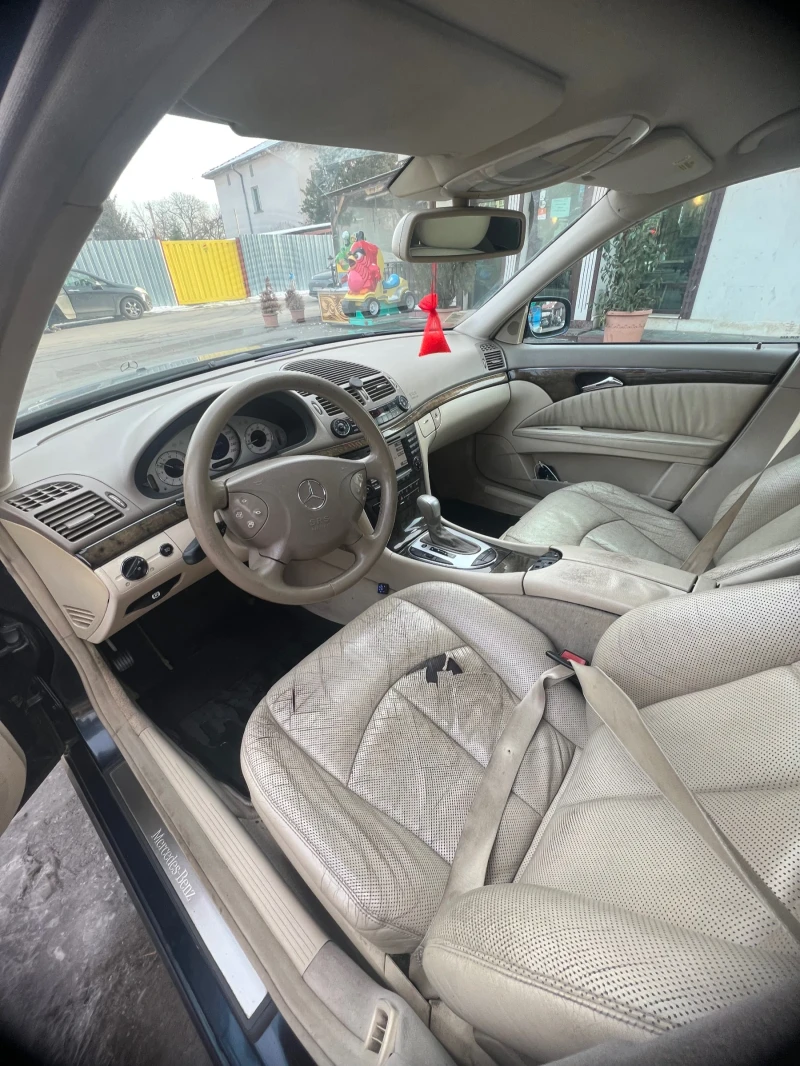 Mercedes-Benz E 500 E500 , снимка 11 - Автомобили и джипове - 48423337