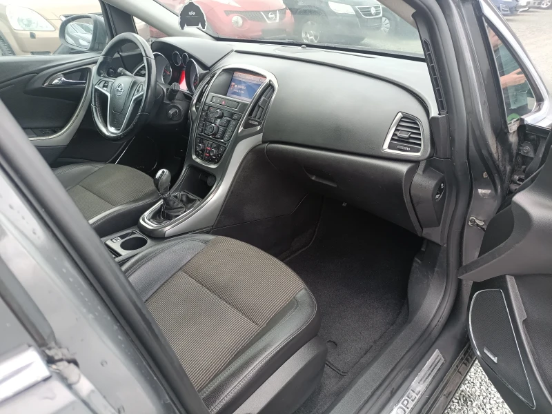 Opel Astra 1.4 140к бензин 2012 нави, снимка 14 - Автомобили и джипове - 48483058