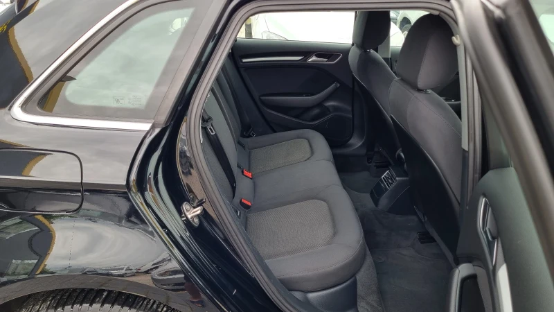Audi A3 1.6 TDI * * ПЪЛНА ГАРАНЦИЯ!!!, снимка 11 - Автомобили и джипове - 50313341