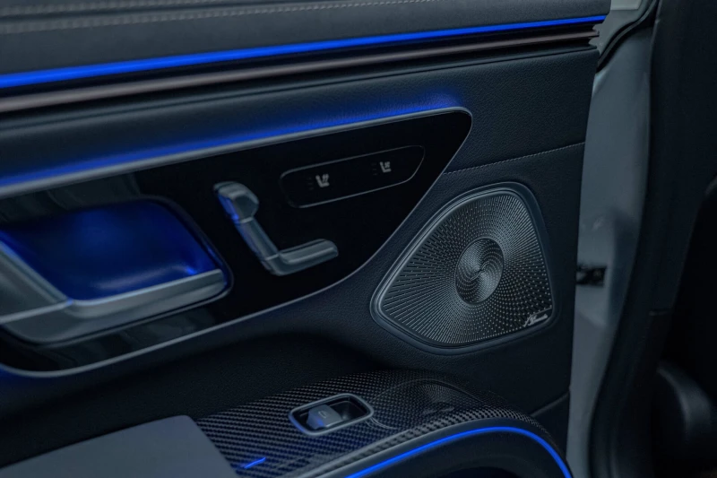 Mercedes-Benz EQS 53 AMG Dynamic PLUS/Burmester/Hyper Screen/Керамик, снимка 10 - Автомобили и джипове - 52012159