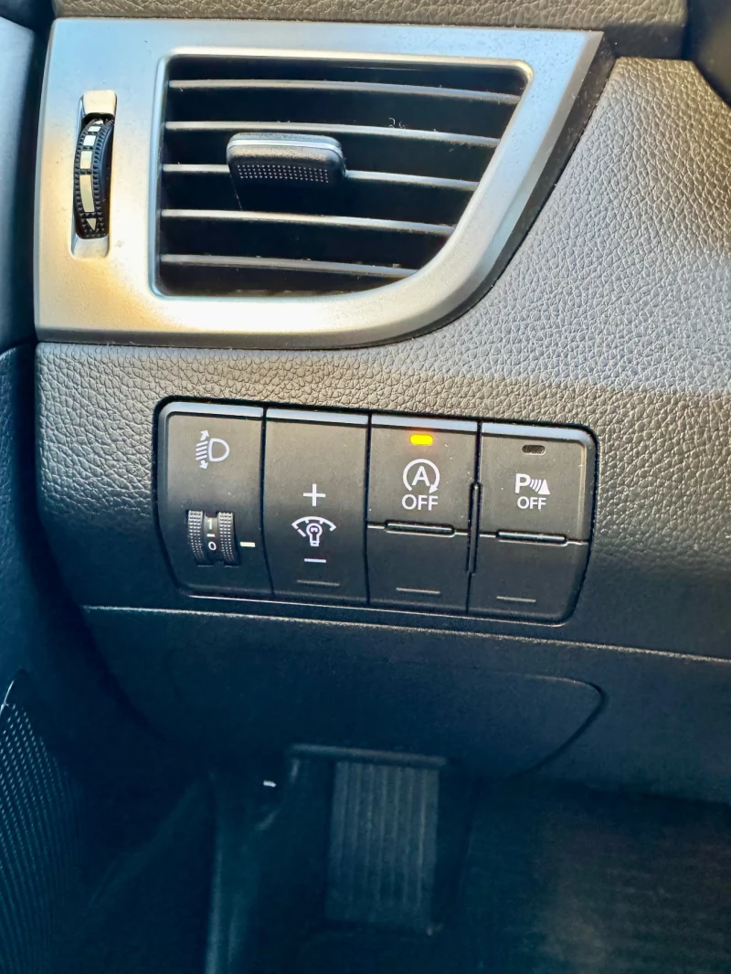 Hyundai I30 1.6 CRDI, снимка 15 - Автомобили и джипове - 52171679