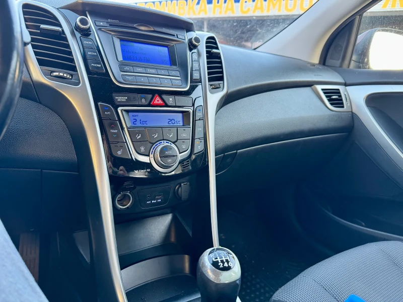 Hyundai I30 1.6 CRDI, снимка 14 - Автомобили и джипове - 52171679