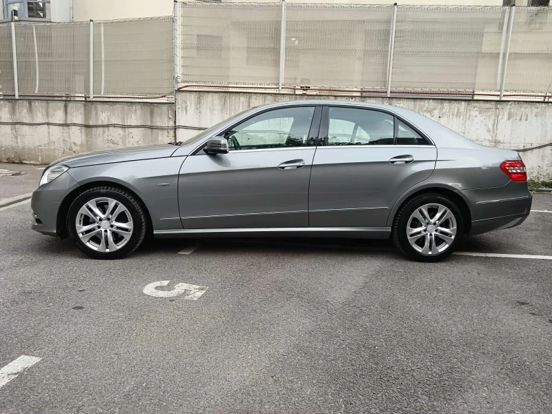 Mercedes-Benz E 350 #AirMatic #Distronic #7G #Navi #265 кс, снимка 2 - Автомобили и джипове - 52490130