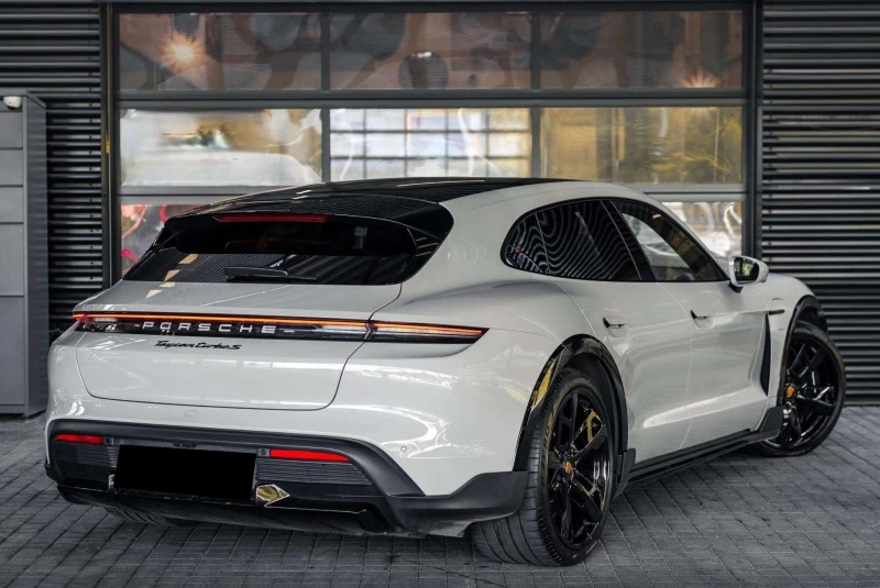 Porsche Taycan Turbo S Cross Turismo Sport Chrono, снимка 3 - Автомобили и джипове - 52552578