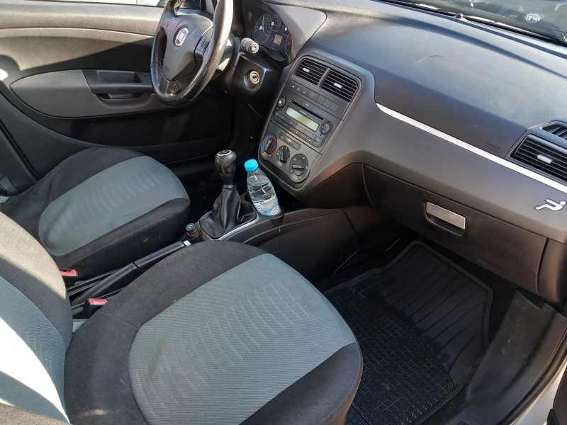 Fiat Punto 1.3b M-jet, снимка 7 - Автомобили и джипове - 52857933