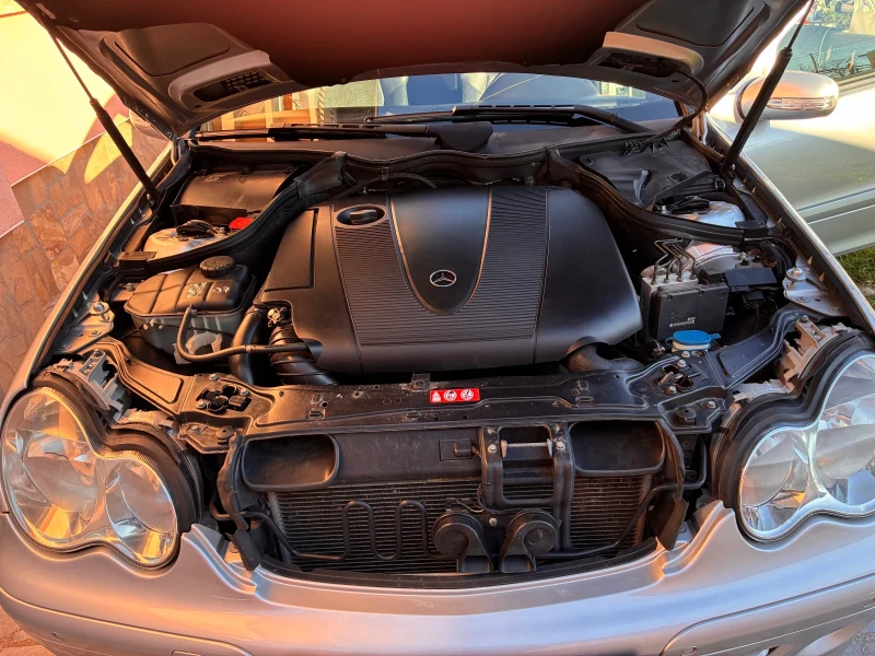 Mercedes-Benz C 200 Комби, снимка 12 - Автомобили и джипове - 52932150