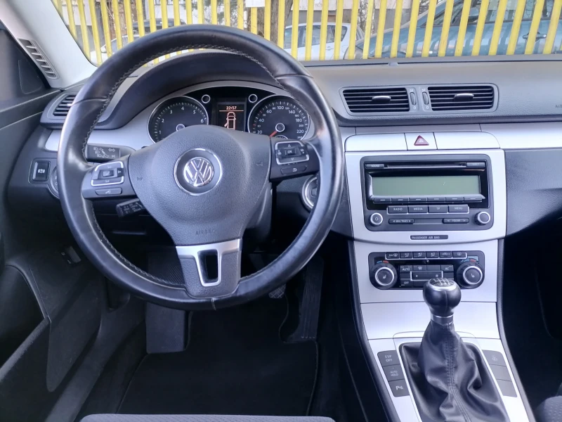 VW Passat 1.8 TSI  SWISS, снимка 10 - Автомобили и джипове - 53133545