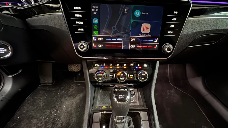 Skoda Superb L&K 2.0TDI/4x4/7DSG, снимка 13 - Автомобили и джипове - 53307698