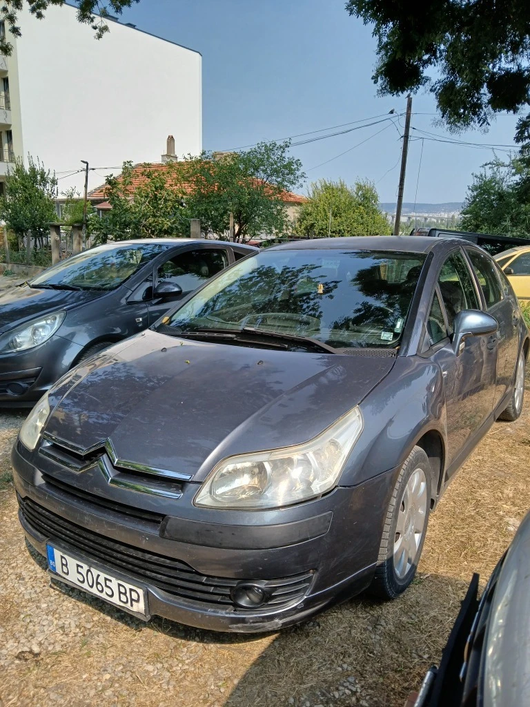 Citroen C4 1.4 i, снимка 2 - Автомобили и джипове - 47079838