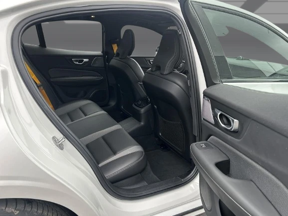 Volvo S60 T8 Recharge AWD = Polestar Engineered =  | Mobile.bg   11