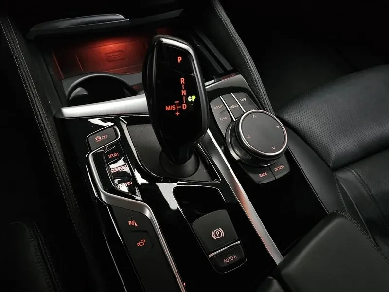 BMW 530 I M Sports Plus - изображение 9