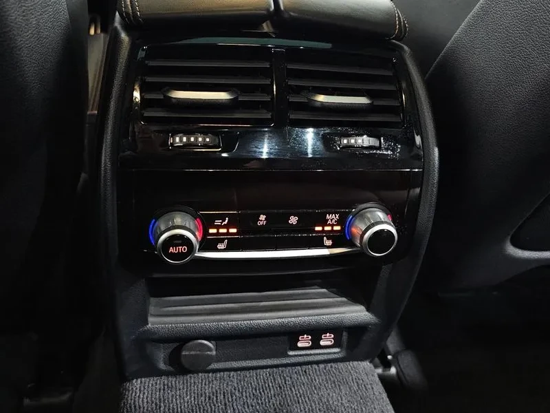 BMW 530 I M Sports Plus, снимка 17 - Автомобили и джипове - 53708719