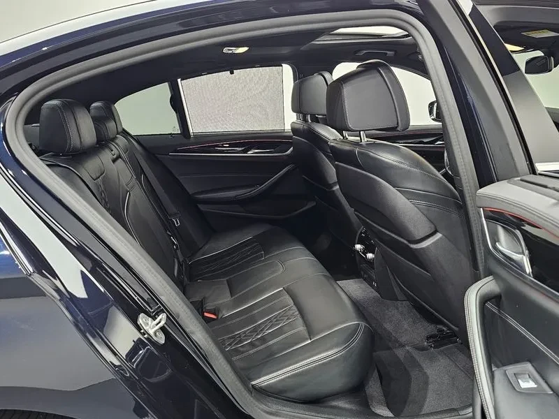 BMW 530 I M Sports Plus, снимка 12 - Автомобили и джипове - 53708719