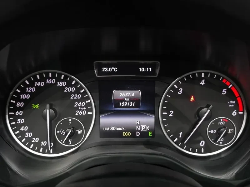 Mercedes-Benz A 200 Cdi Style, снимка 8 - Автомобили и джипове - 55734566