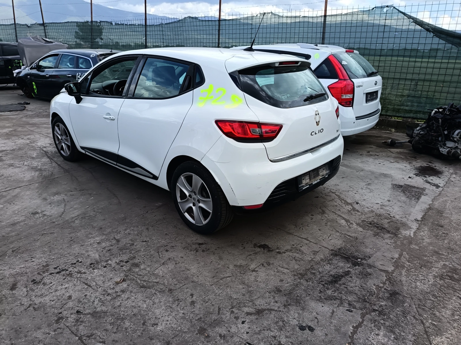 Renault Clio 0.9TCE H4BA, снимка 4 - Автомобили и джипове - 45842153