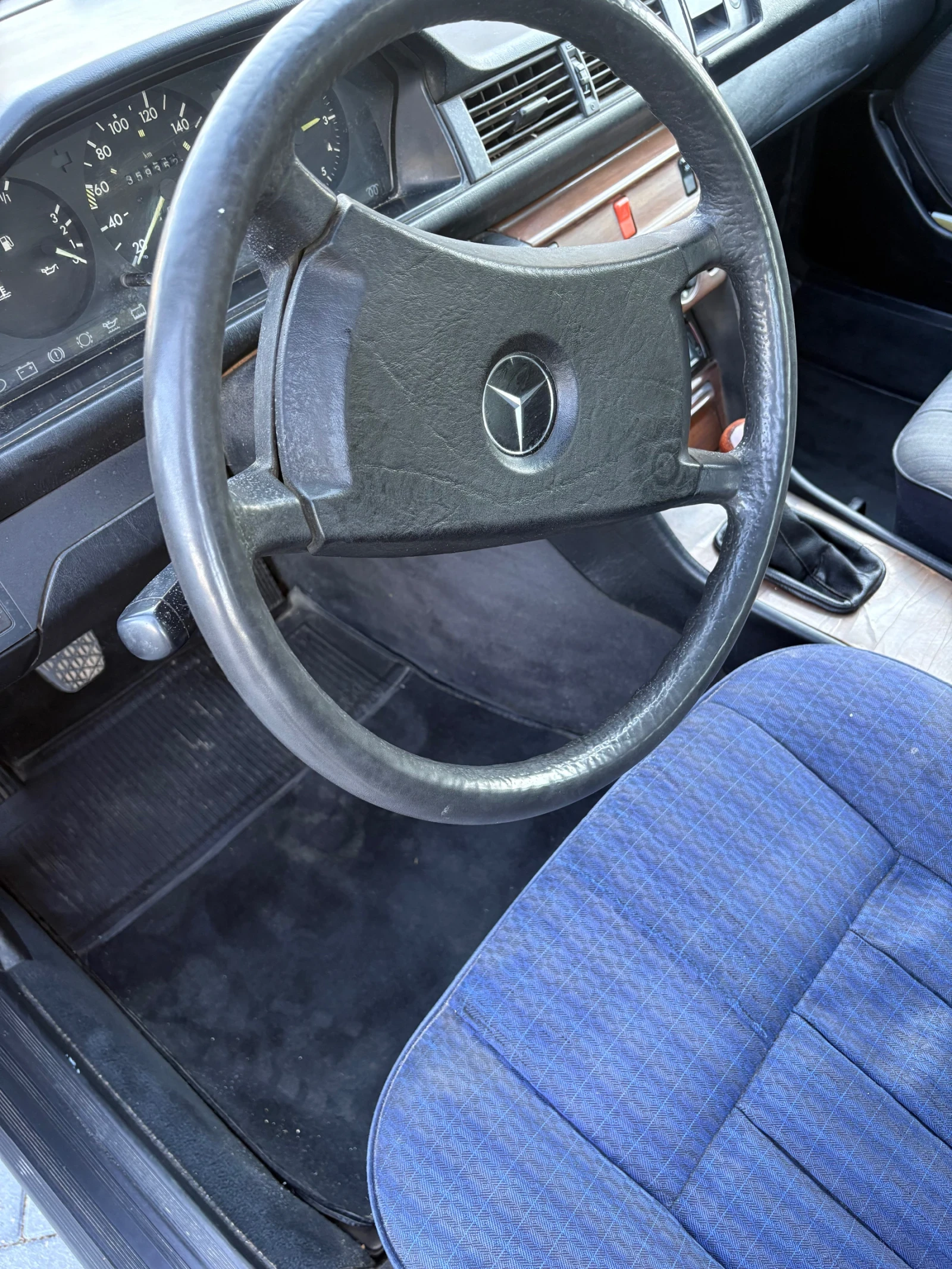 Mercedes-Benz 124 2.5 D 90к.  - изображение 10